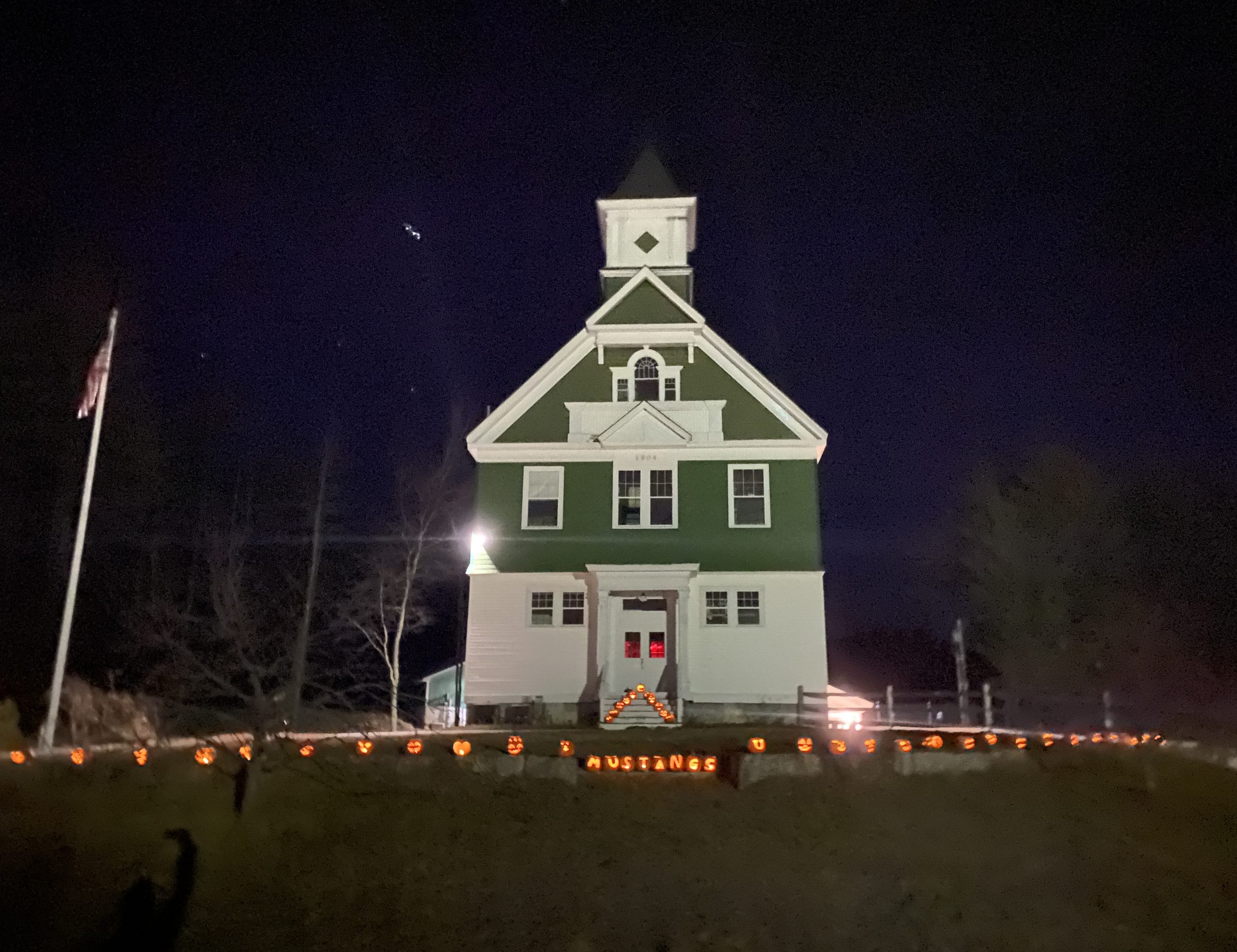 Rec Pumkins at Town Hall Jack O'lanterns at Madison Town Hall